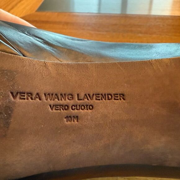 Vera Wang Classic Black Heels - Picture 4 of 11